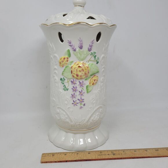 Vtg Belleek Glendarragh Vase Covered Floral Easter Limited Edition #1801 of 3350 - Picture 1 of 11